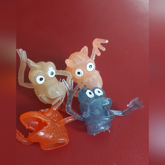 Vintage Little Finger Puppet Monsters (4) - Picture 1 of 4